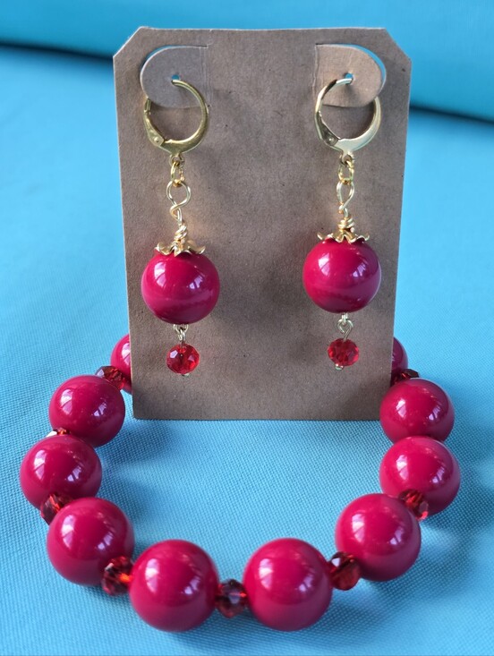 Jewelry - Beaded Necklace & Earrings Set - Handmade